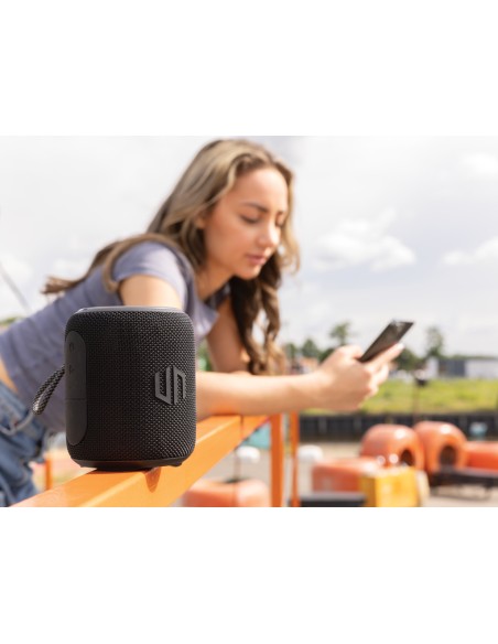 Urban Vitamin Palmdale RCS rplastic 16W speaker IPX7 Urban Vitamin Palmdale RCS rplastic 16W speaker IPX7